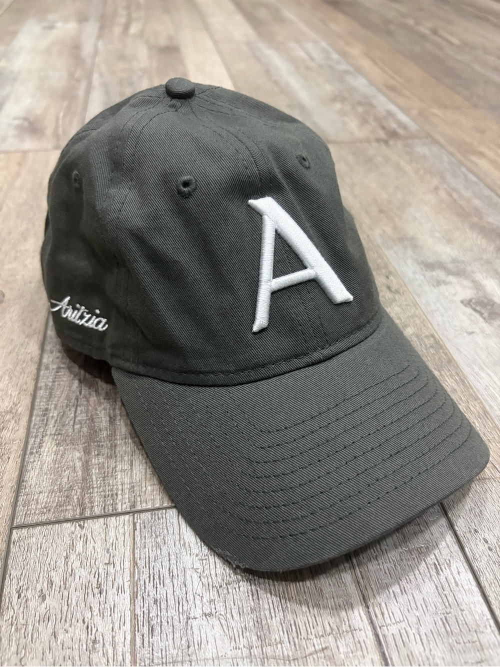 Aritzia New Era A baseball cap